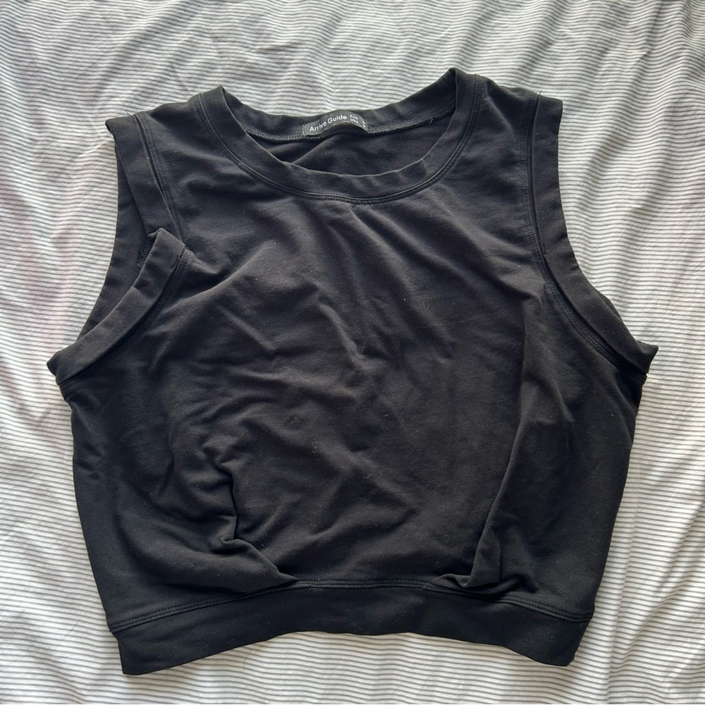 Arrive Guide Black Medium Athletic Crop Top